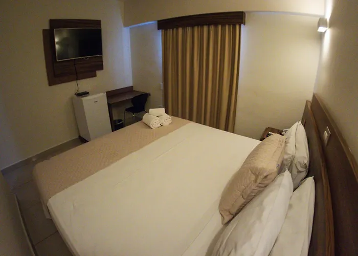Ipe Center Hotel
